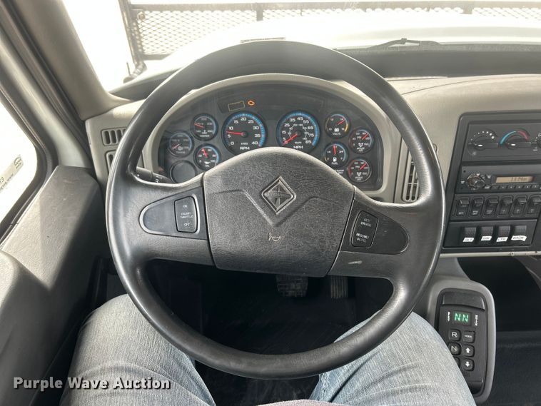 image for item ET6565 2014 International 4400 forestry bucket truck