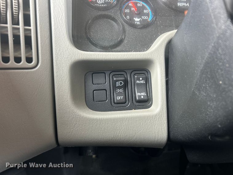 image for item ET6565 2014 International 4400 forestry bucket truck