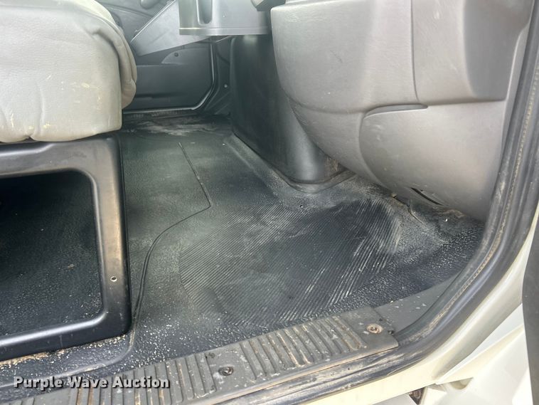 image for item ET6565 2014 International 4400 forestry bucket truck