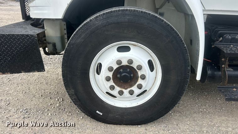 image for item ET6565 2014 International 4400 forestry bucket truck