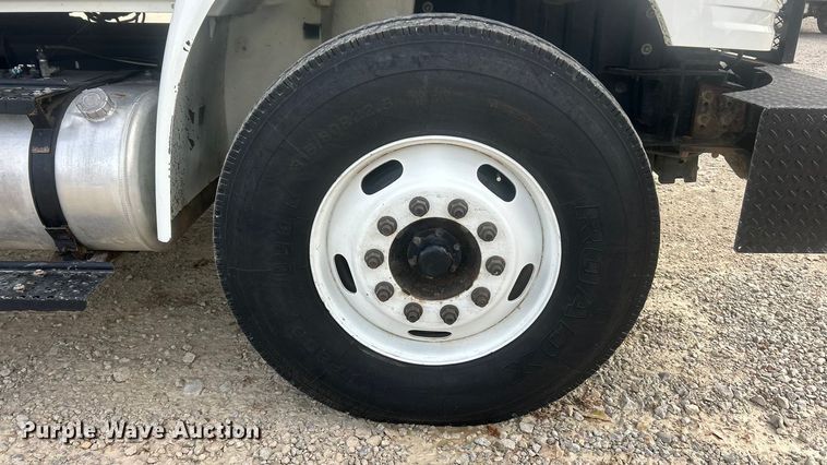 image for item ET6565 2014 International 4400 forestry bucket truck