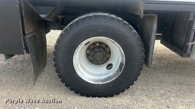 image for item ET6565 2014 International 4400 forestry bucket truck