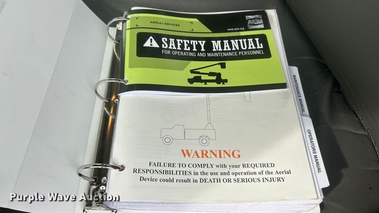 image for item ET6565 2014 International 4400 forestry bucket truck