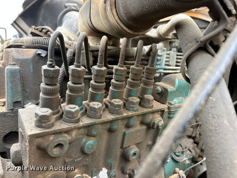 image for item ET6575 1995 International 4900 flatbed truck