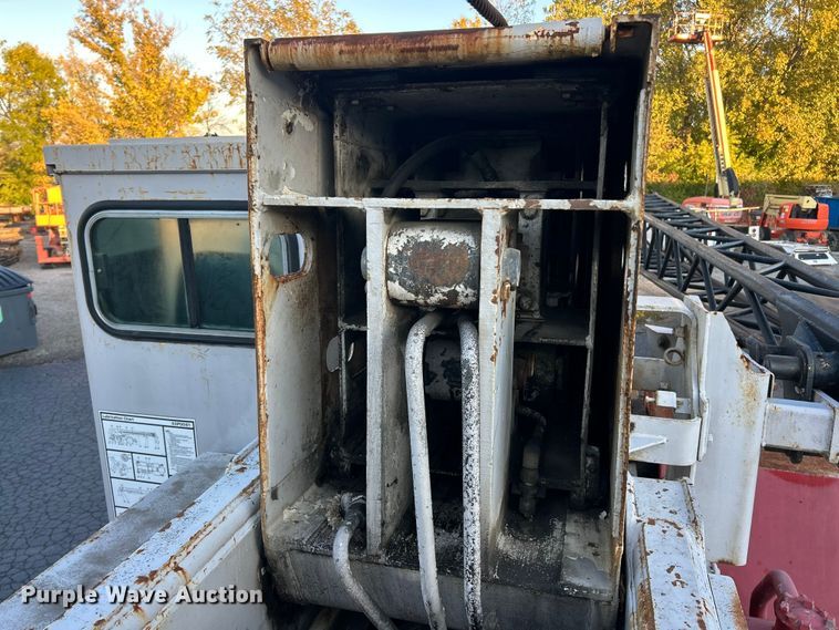 image for item ET6589 1988 Link Belt HSP-8040 crane