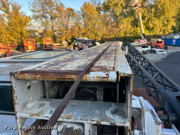 image for item ET6589 1988 Link Belt HSP-8040 crane