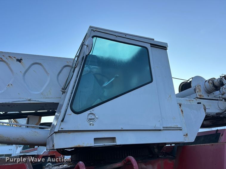 image for item ET6589 1988 Link Belt HSP-8040 crane