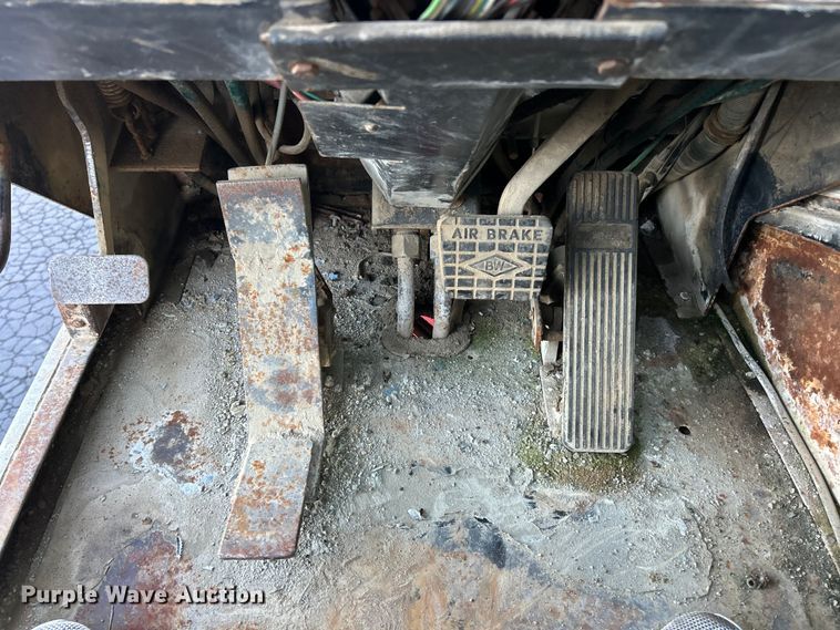 image for item ET6589 1988 Link Belt HSP-8040 crane