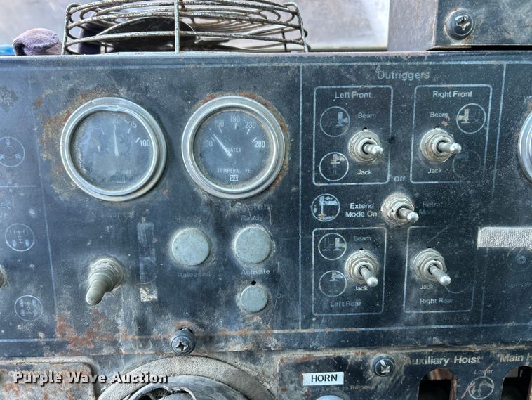 image for item ET6589 1988 Link Belt HSP-8040 crane