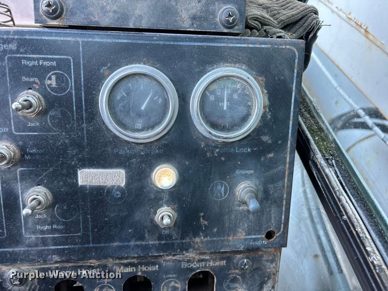 image for item ET6589 1988 Link Belt HSP-8040 crane