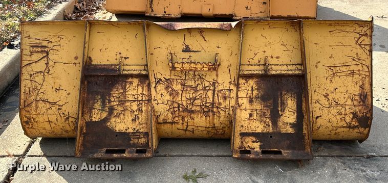 image for item ET6603 Case skid steer bucket