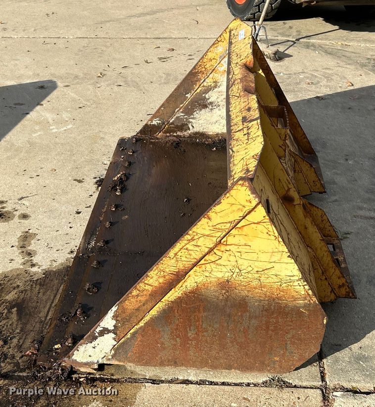 image for item ET6603 Case skid steer bucket