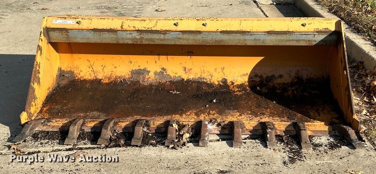 image for item ET6604 Case skid steer bucket