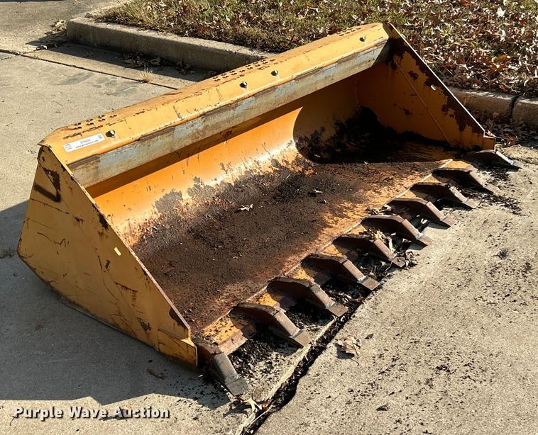 image for item ET6604 Case skid steer bucket