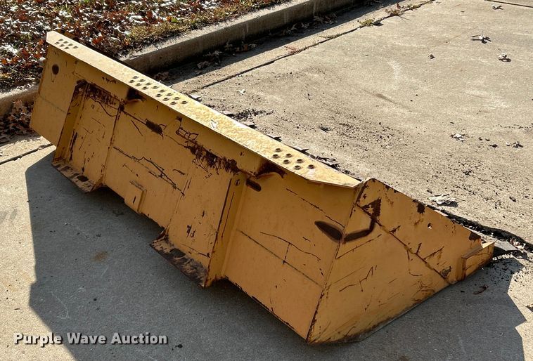 image for item ET6604 Case skid steer bucket