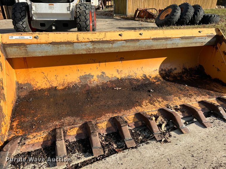 image for item ET6604 Case skid steer bucket