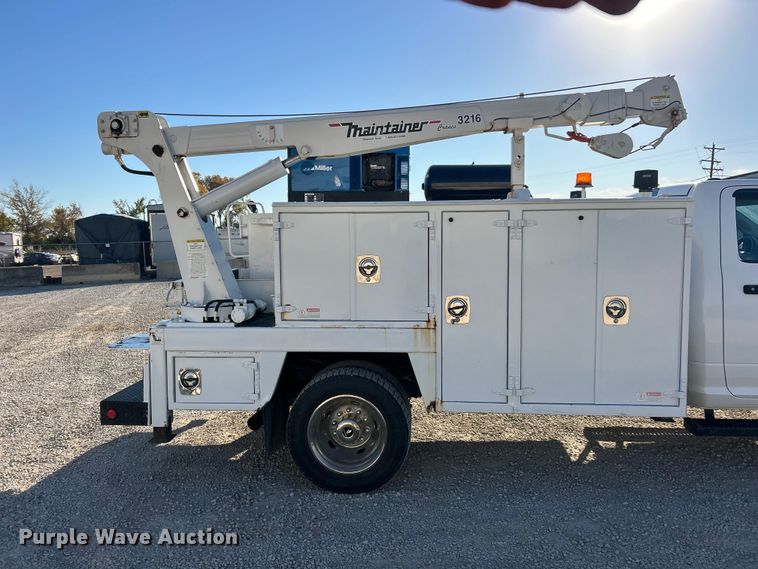 image for item ET6614 2012 Dodge Ram 5500 utility / service truck