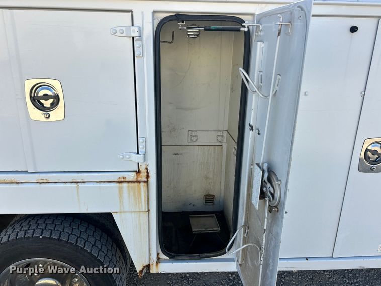 image for item ET6614 2012 Dodge Ram 5500 utility / service truck