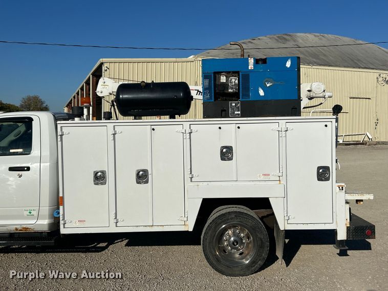 image for item ET6614 2012 Dodge Ram 5500 utility / service truck