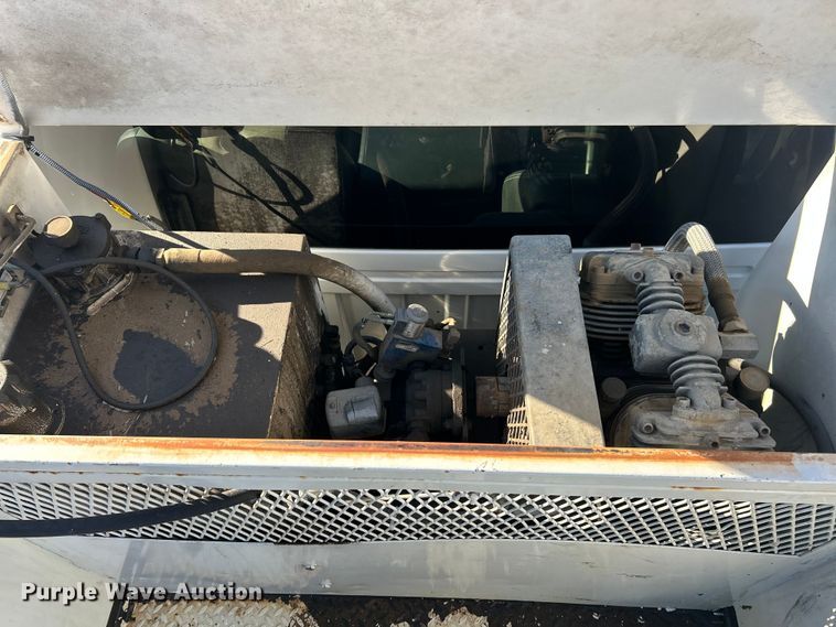 image for item ET6614 2012 Dodge Ram 5500 utility / service truck