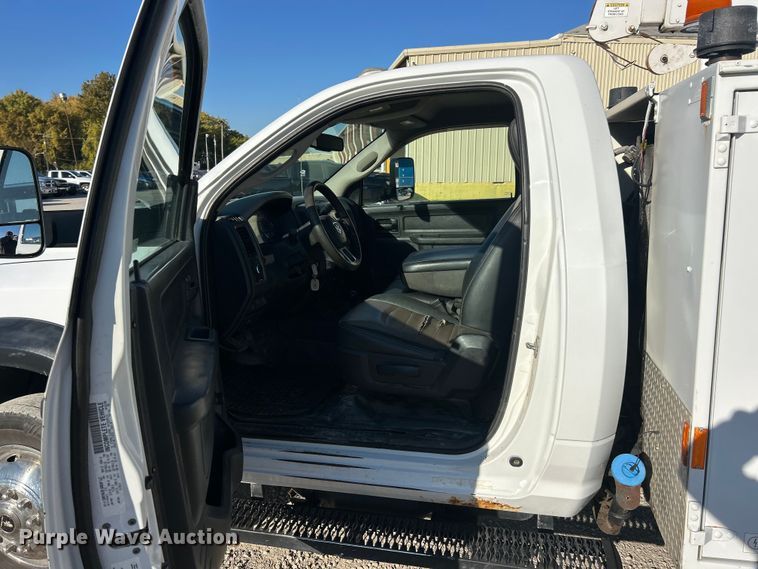 image for item ET6614 2012 Dodge Ram 5500 utility / service truck