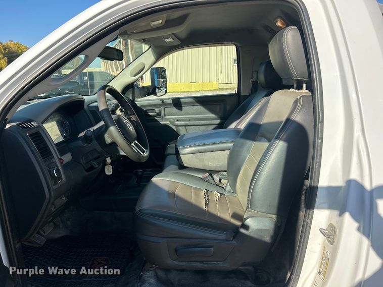 image for item ET6614 2012 Dodge Ram 5500 utility / service truck