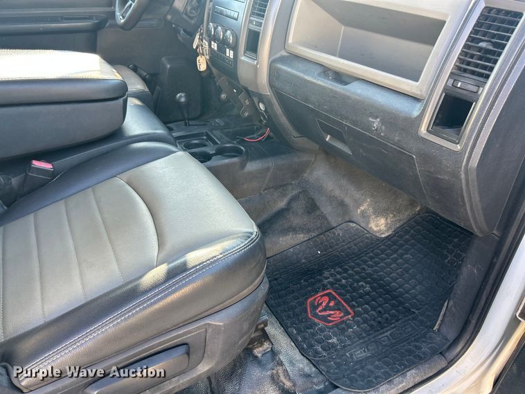 image for item ET6614 2012 Dodge Ram 5500 utility / service truck