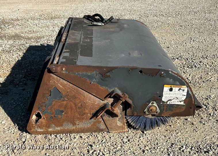 image for item ET6618 Bobcat 72 Sweeper skid steer sweeper