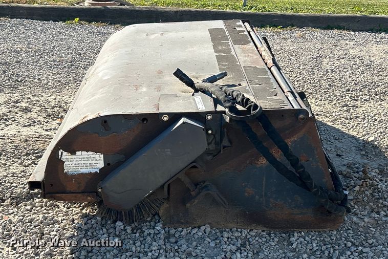 image for item ET6618 Bobcat 72 Sweeper skid steer sweeper