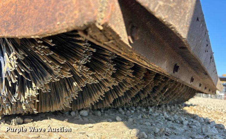 image for item ET6618 Bobcat 72 Sweeper skid steer sweeper