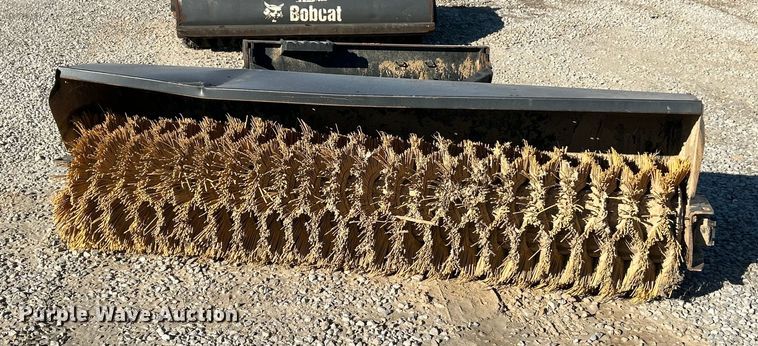 image for item ET6619 Caterpillar BA18 skid steer broom