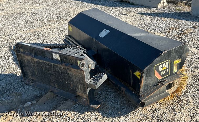 image for item ET6619 Caterpillar BA18 skid steer broom