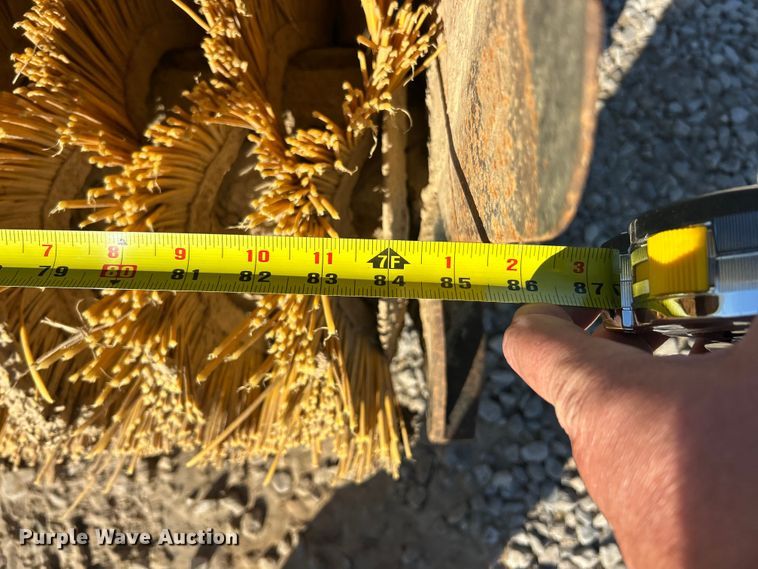 image for item ET6619 Caterpillar BA18 skid steer broom