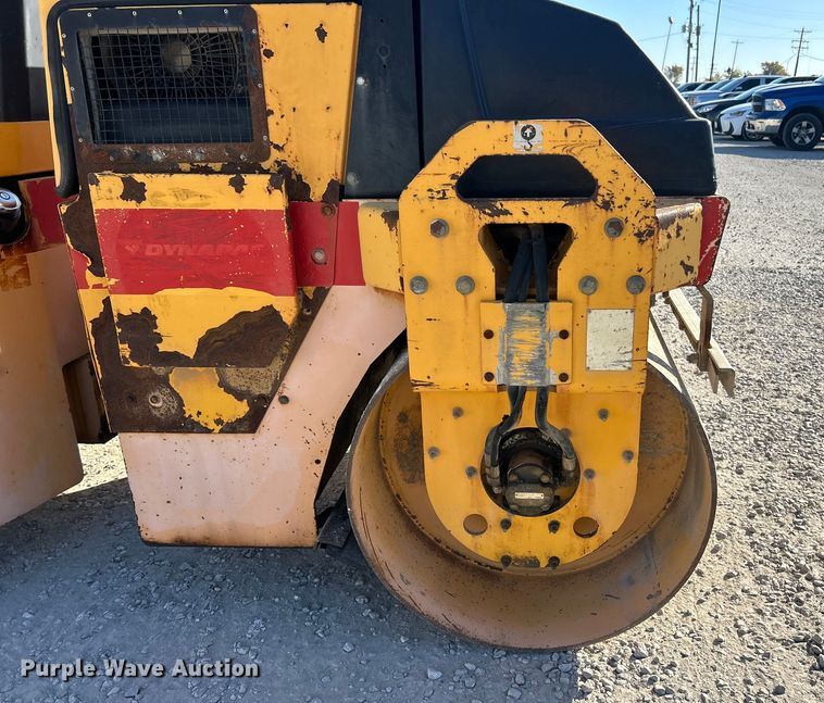 image for item ET6621 1998 Dynapac CC122 double drum vibratory roller