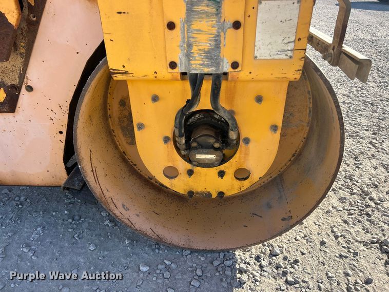 image for item ET6621 1998 Dynapac CC122 double drum vibratory roller