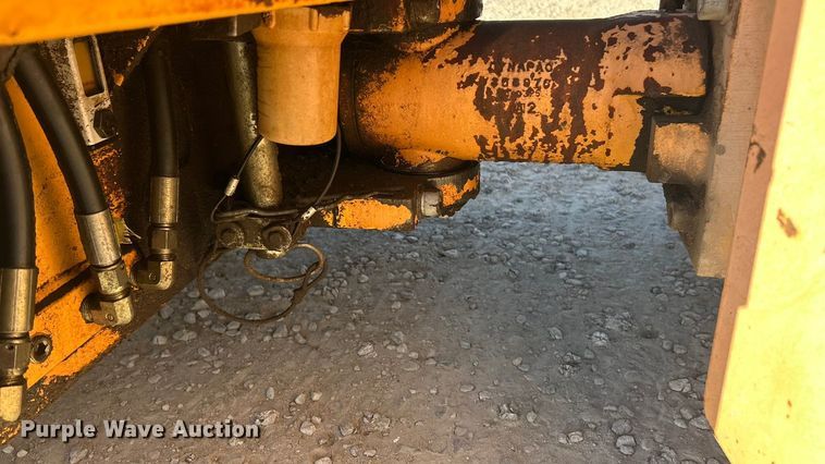 image for item ET6621 1998 Dynapac CC122 double drum vibratory roller