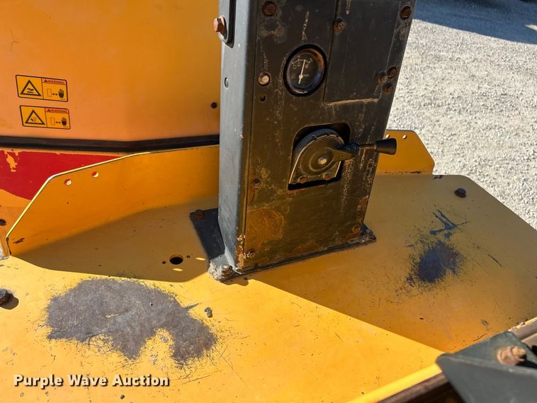 image for item ET6621 1998 Dynapac CC122 double drum vibratory roller