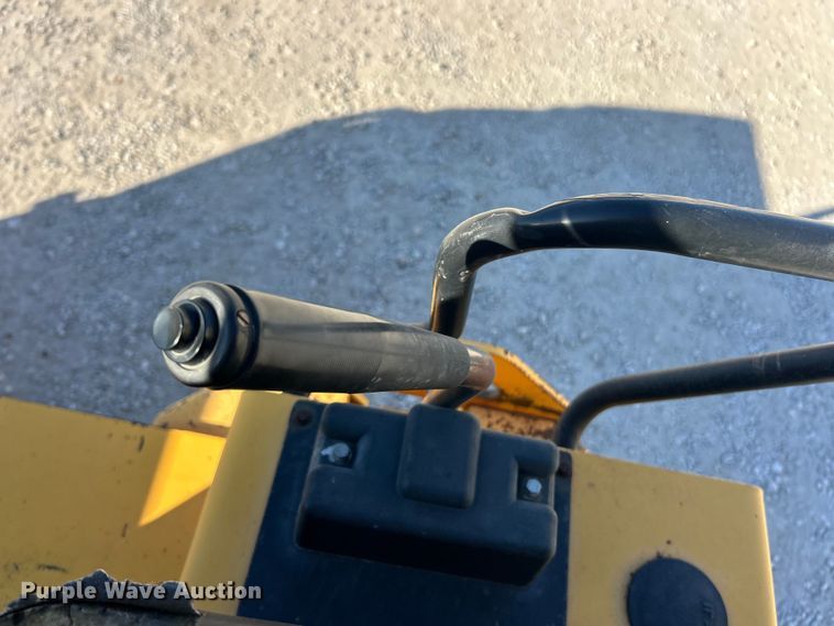 image for item ET6621 1998 Dynapac CC122 double drum vibratory roller