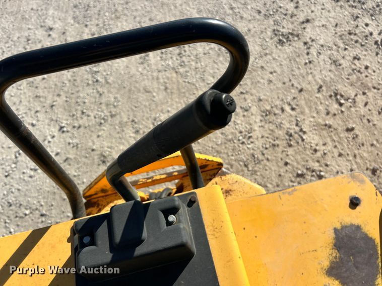 image for item ET6621 1998 Dynapac CC122 double drum vibratory roller