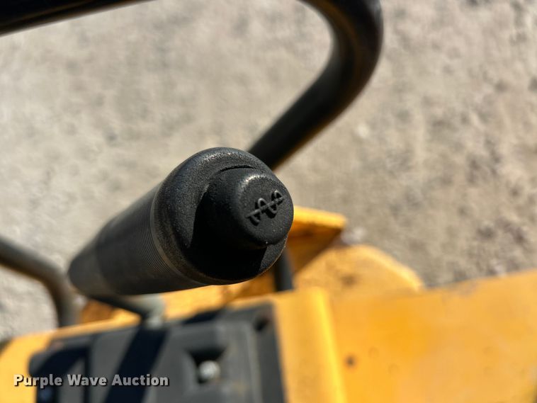 image for item ET6621 1998 Dynapac CC122 double drum vibratory roller