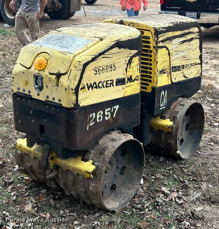 image for item ET6636 2005 Wacker Neuson RT82-SC trench compactor