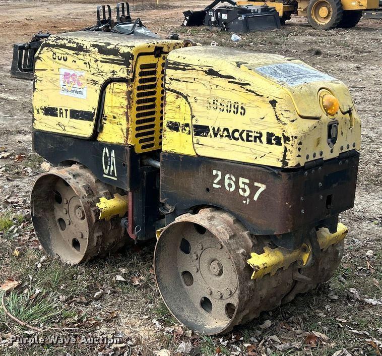 image for item ET6636 2005 Wacker Neuson RT82-SC trench compactor