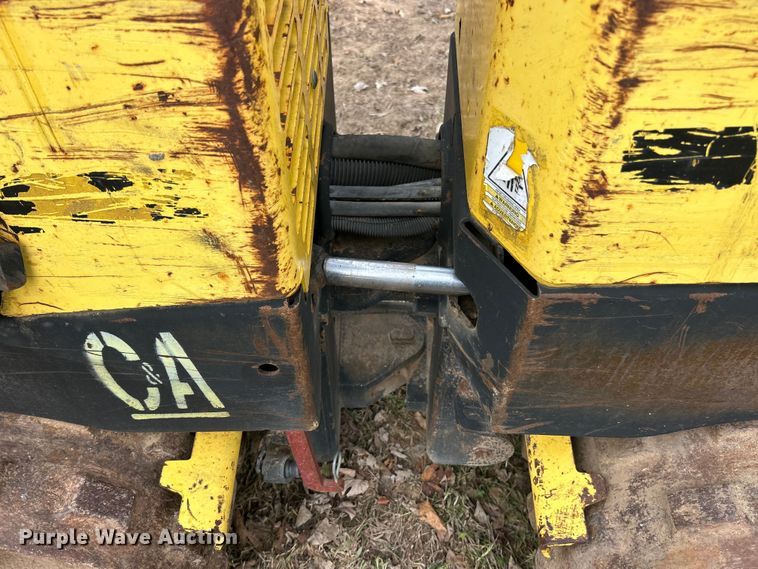 image for item ET6636 2005 Wacker Neuson RT82-SC trench compactor