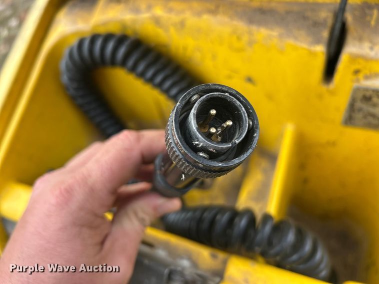 image for item ET6636 2005 Wacker Neuson RT82-SC trench compactor