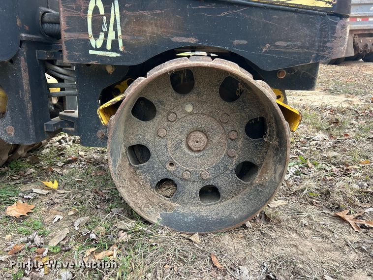 image for item ET6636 2005 Wacker Neuson RT82-SC trench compactor