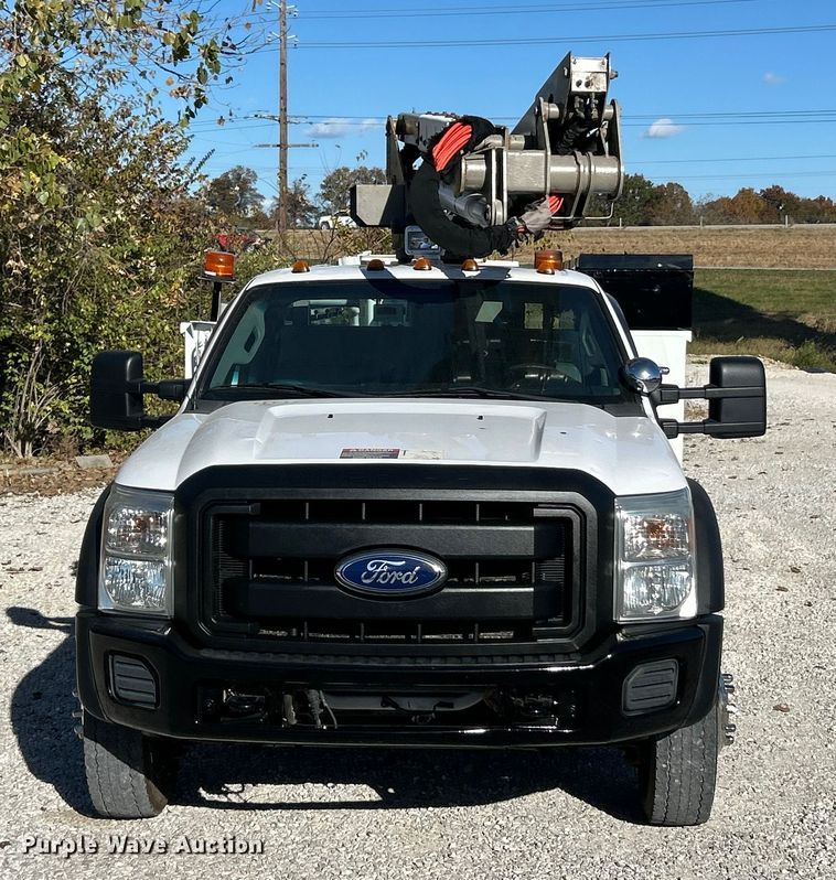 image for item ET6644 2011 Ford F550 Super Duty XL bucket truck