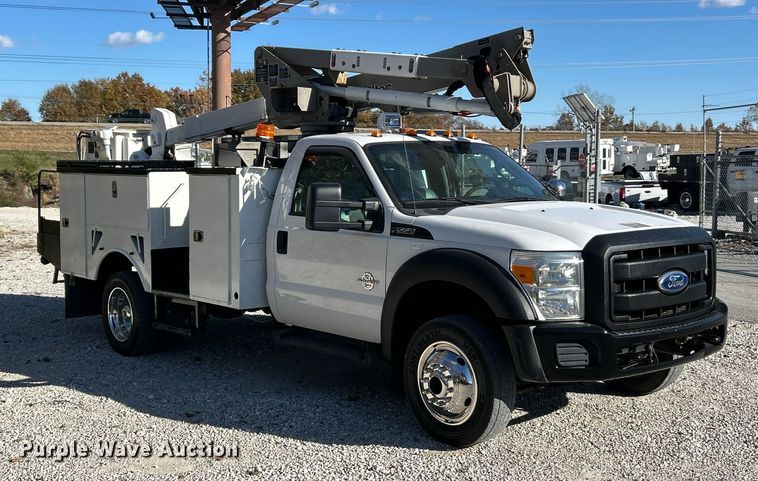 image for item ET6644 2011 Ford F550 Super Duty XL bucket truck