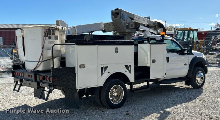 image for item ET6644 2011 Ford F550 Super Duty XL bucket truck