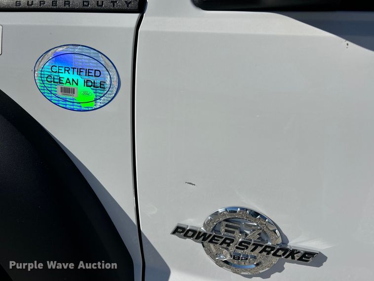 image for item ET6644 2011 Ford F550 Super Duty XL bucket truck