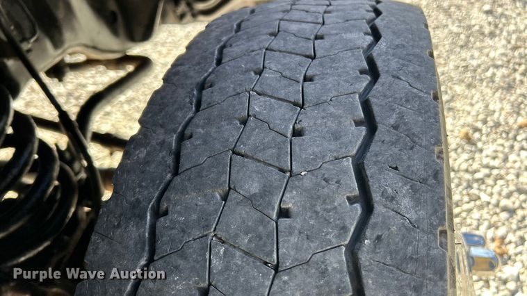 image for item ET6644 2011 Ford F550 Super Duty XL bucket truck